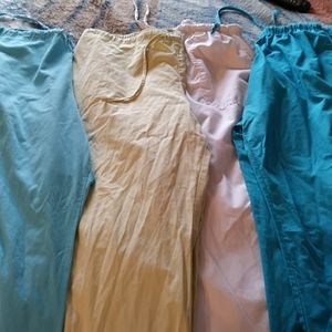 4 pairs of Scrub pants xl